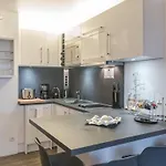 Vue Montagne Parking Privé Balcon Apartamento *
