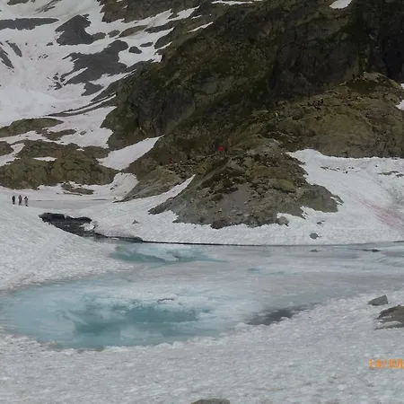 Vue Montagne Parking Prive Balcon Daire Chamonix