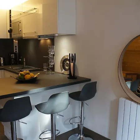 Nid Douillet De Apartment