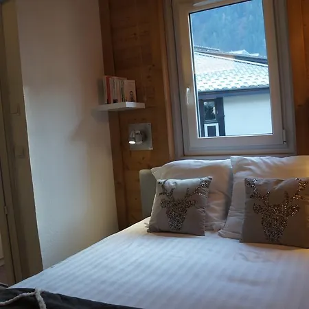 Nid Douillet De * Chamonix