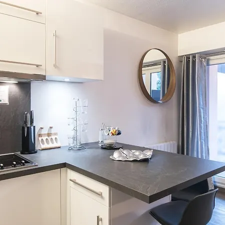 Nid Douillet De Apartment